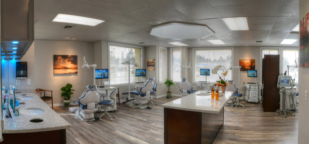 A video showing the reception and treatment area of the dental office and equipment's